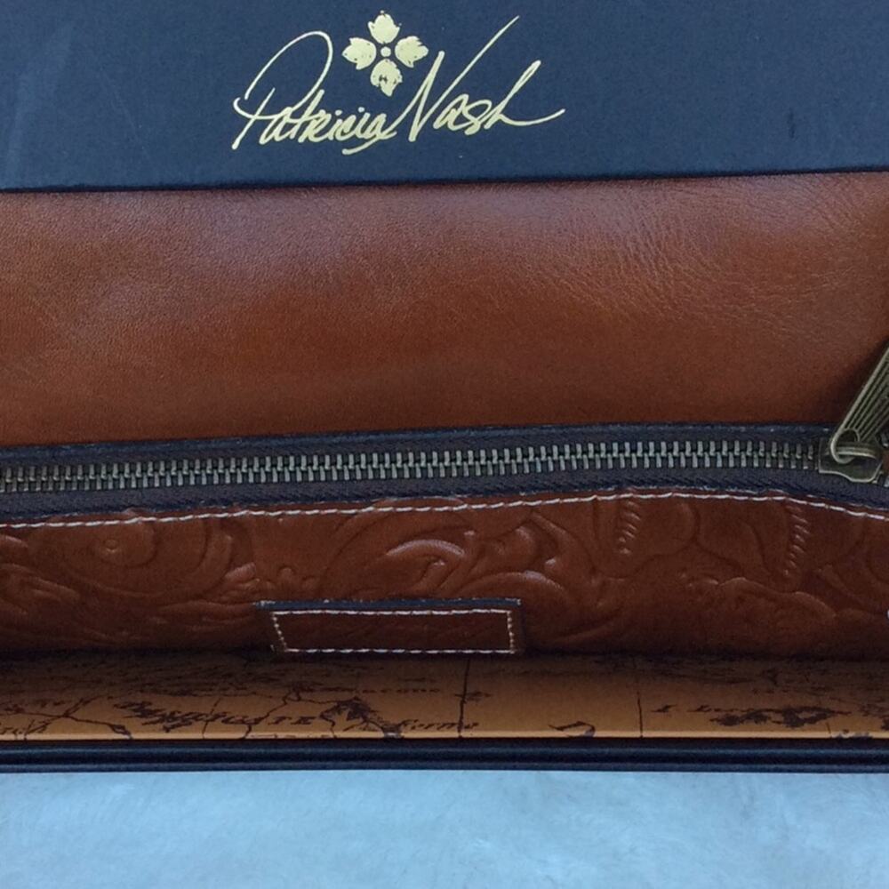 Patricia Nash Leather Wristlet Handbag NWT - Picture 4 of 16